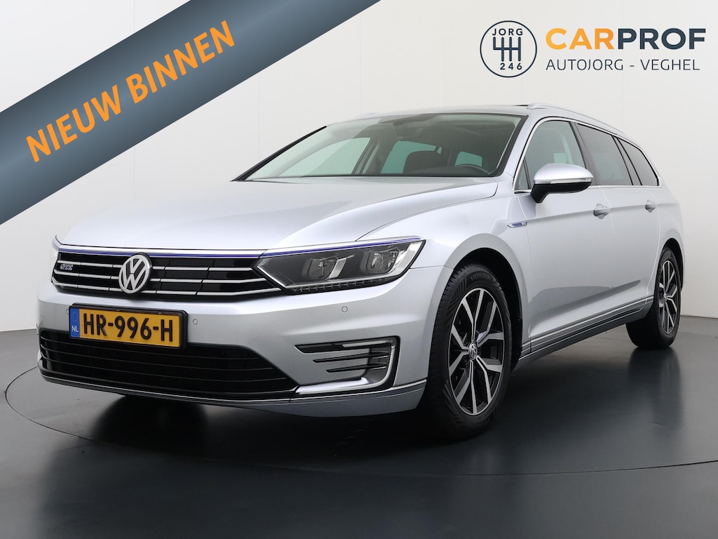 Volkswagen Passat Variant 1.4 TSI GTE Trekhaak | SOH 91% | Panoramadak |  Navigatie | Dealer onderhouden