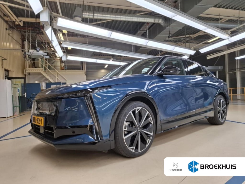DS NO 8 Long Range Étoile Absolute Comfort Tech 97 kWh | Long Range | WLTP 693km | Nieuwprijs €75.000,- | NL auto | BTW | Panoramadak | 21 Inch |
