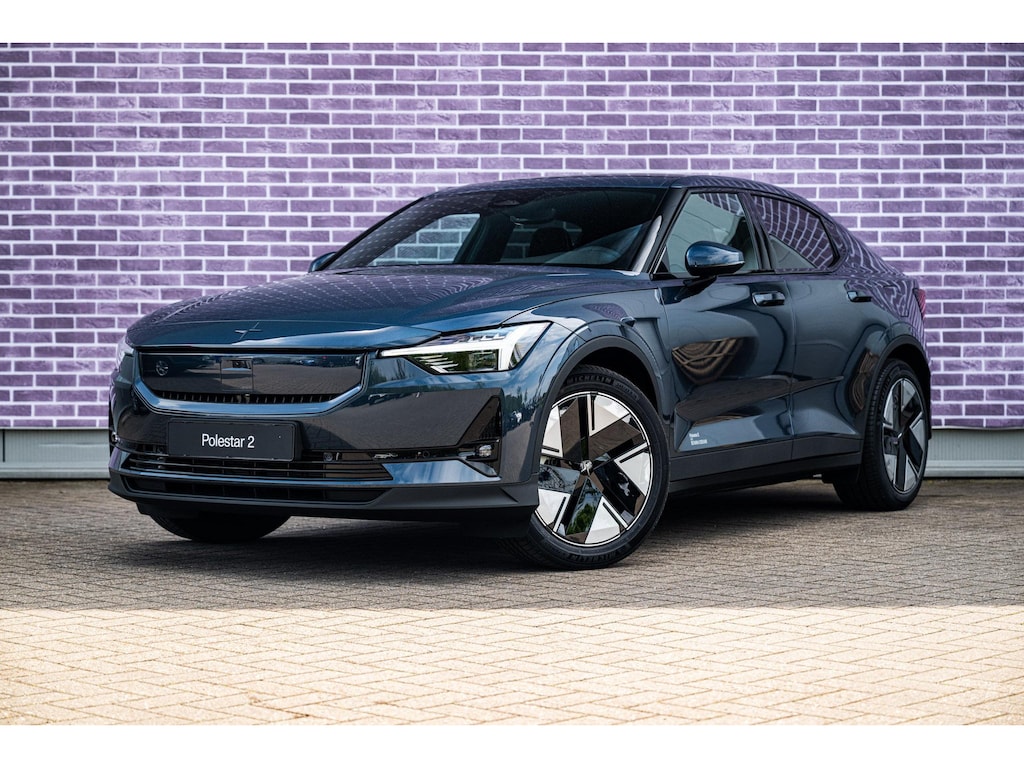 Polestar 2 Long Range Single Motor Prime 82 kWh | Pixel LED | Pilot Assist | 360 camera met parkeerhulp | BLIS | Cross Traffic Alert | Rear collision warning | Panoramadak | Harman Kardon premium sound | Volledig verstelbare voorstoelen | Polestar digital key | LED mistlampen met bochtverlichting | Elektr. bedienbare achterklep met voetsensor | Warmtepomp | stoelverwarming achterin | Verwarmd stuurwiel |