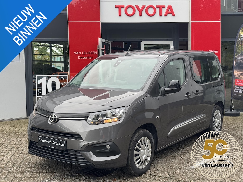 Toyota PROACE CITY Verso 1.2 Turbo 5 PERSOONS TILLIFT KOFFERBAK VOOR ROLSTOEL/ROLLATOR