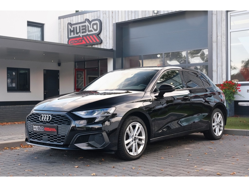 Audi A3 Sportback 40 TFSI e Kuipstoelen, Stoelverwarming, Digitaal Display
