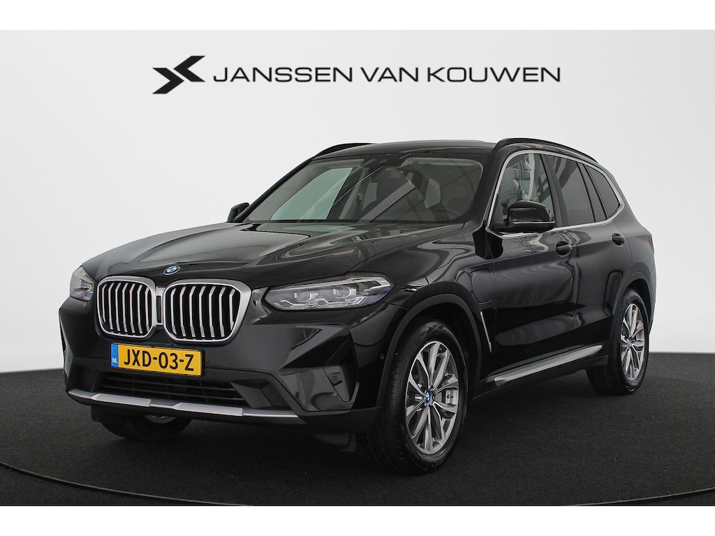 BMW X3 xDrive30e SOH 99% Sportstoelen Stoelverwarming 19" Achteruitrijcamera