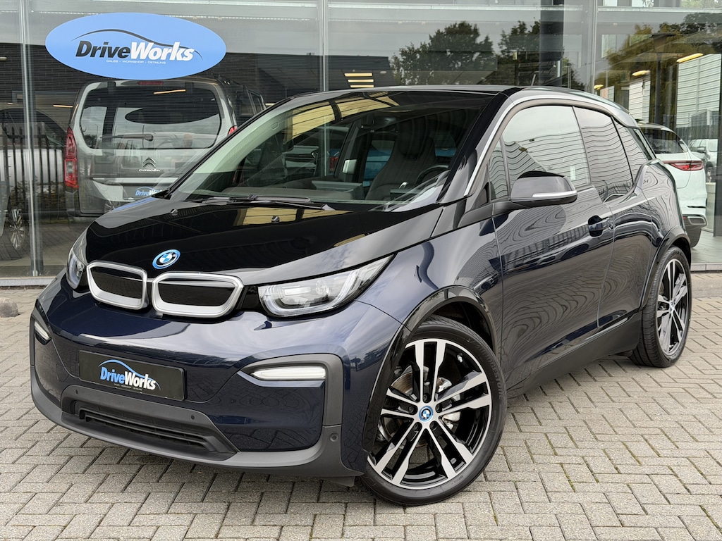 BMW i3 Executive Edition 120Ah 42 kWh | PANO | LEER | Adaptive CC | Carplay | Interesse in een bezichtiging of proefrit, bel of app met 06-24282842 / 06-42130156