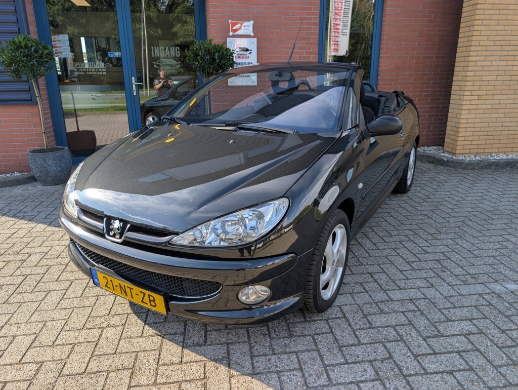 Peugeot 206 1.6-16V GENTRY, AUTOMAAT, Airco, Elektrisch dak+ramen