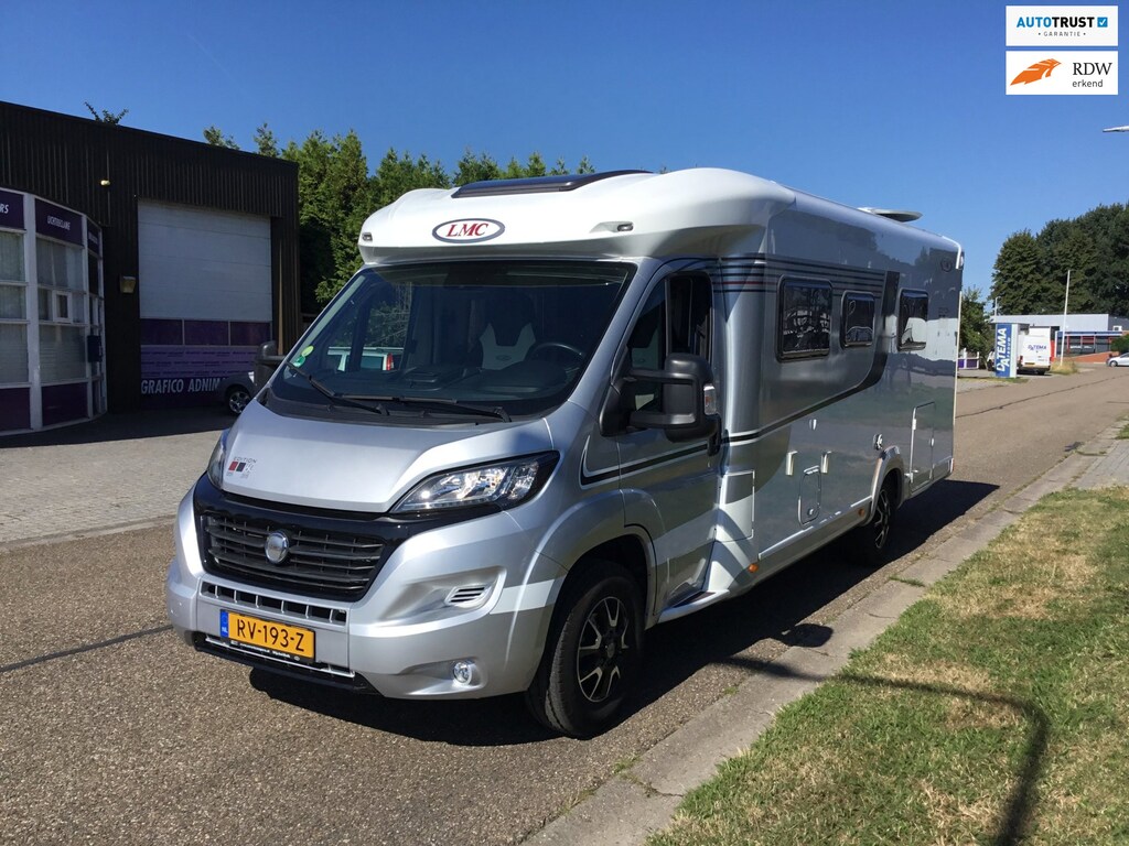 LMC T 712 Automaat 2x airco