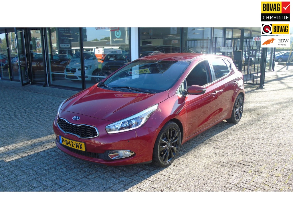 Kia Ceed Cee'd 1.6 GDI Super Pack Premium