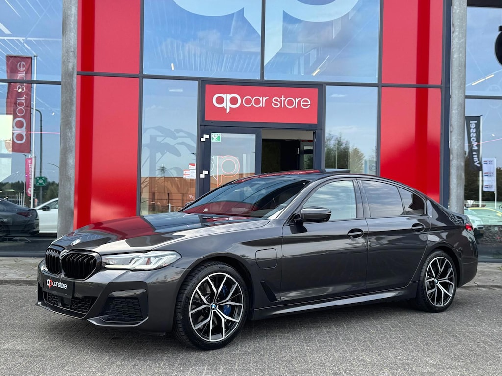 BMW 5-Serie 545e M-Sport Executive Uniek Vol | Laser Lights | Panorama | Harman/Kardon | Stoelventilatie | Head UP| Trekhaak| BTW