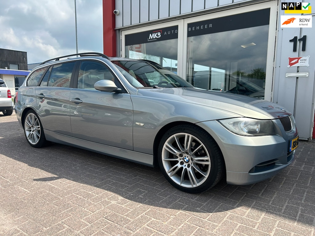 BMW 3-Serie Touring 325i High Executive Leer/Panodak