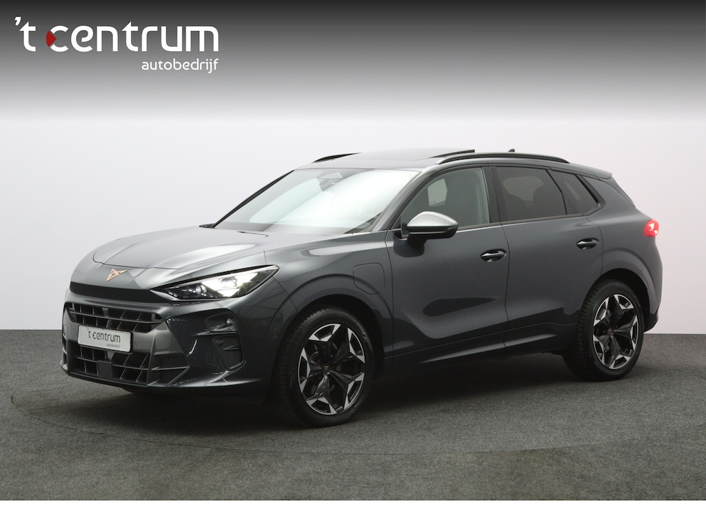 CUPRA Terramar 1.5 TSI e-Hybrid VZ 272 PK Performance PHEV, Panoramadak, Carplay, Stuur-Startknop, Camera