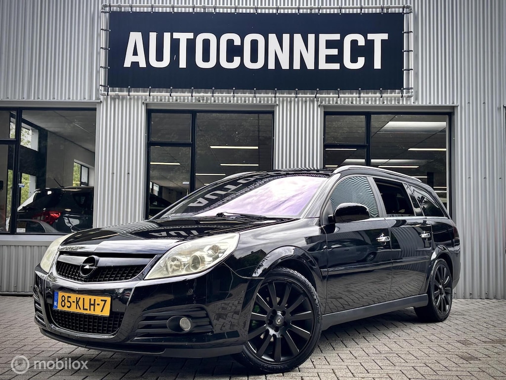 Opel Vectra Wagon 1.8-16V Executive. CRUISE, LEDER, STOELVERWARMING