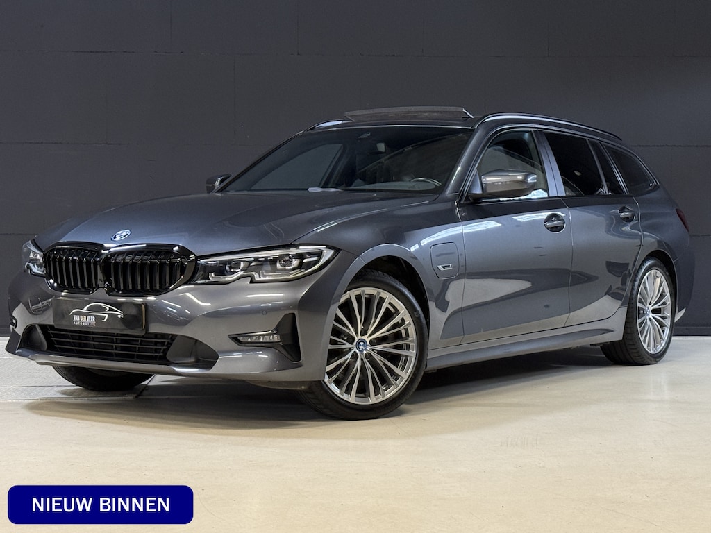 BMW 3-Serie Touring 320e Business Edition Plus | Panoramadak | Wegkl. trekhaak | Vol leder
