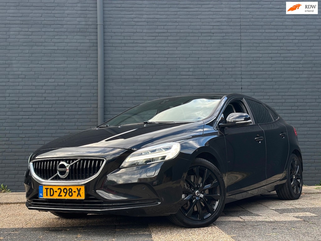 Volvo V40 1.5 T3 Dynamic | Automaat | Pano | Camera | Stoelverwarming