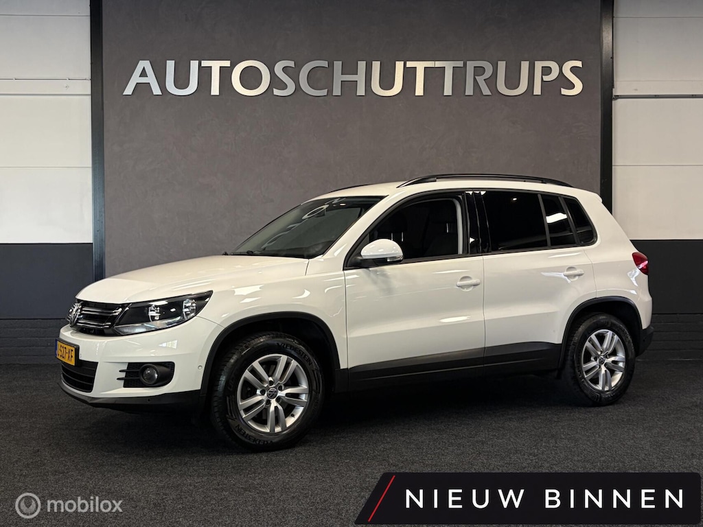 Volkswagen Tiguan 1.4 TSI Comfort&Design CARPLAY / CLIMA / PDC / LMV /