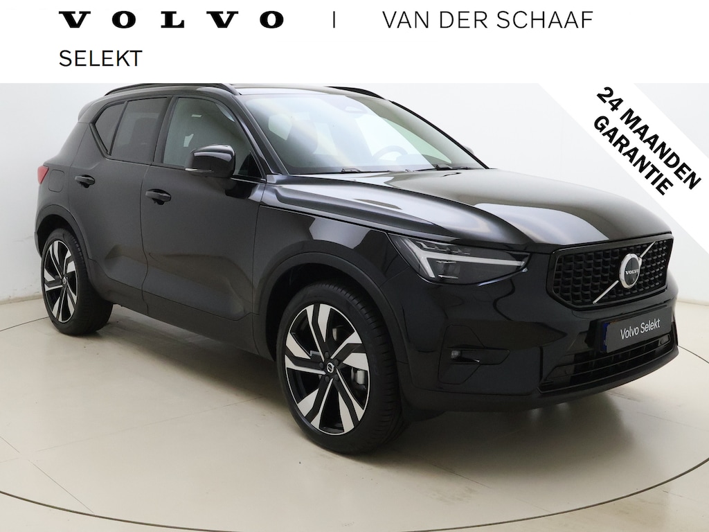 Volvo XC40 B4 211pk Plus Dark / 20'' / Pixel Koplampen / Panoramadak / Getint Glas / Nubuck / 360 Camera / El. Stoelen / Noodreservewiel / Trekhaak / Stoel + Stuuw. Verwarming /