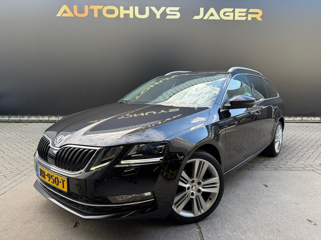 Skoda Octavia Combi 1.0 TSI Greentech Style Business Automaat Trekhaak S.verwarming