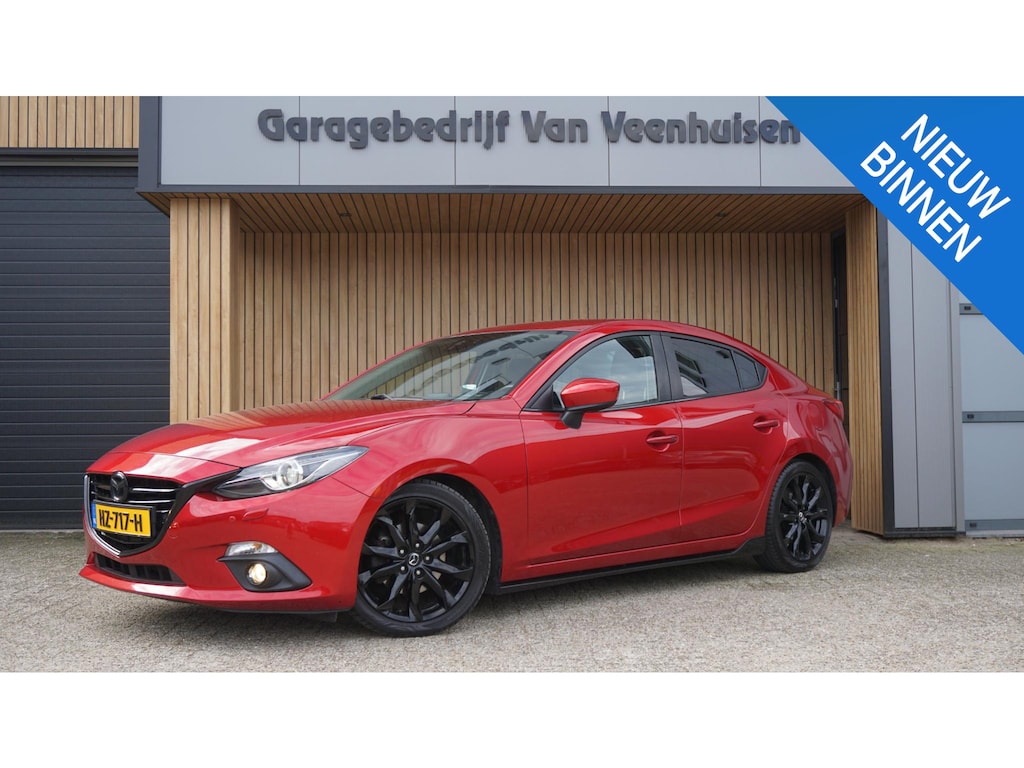 Mazda 3 2.0 120pk GT-M *Black Optik* Leder HUD BOSE LED Stoelverwarming Keyless *Soul Red Pearl* NL auto!