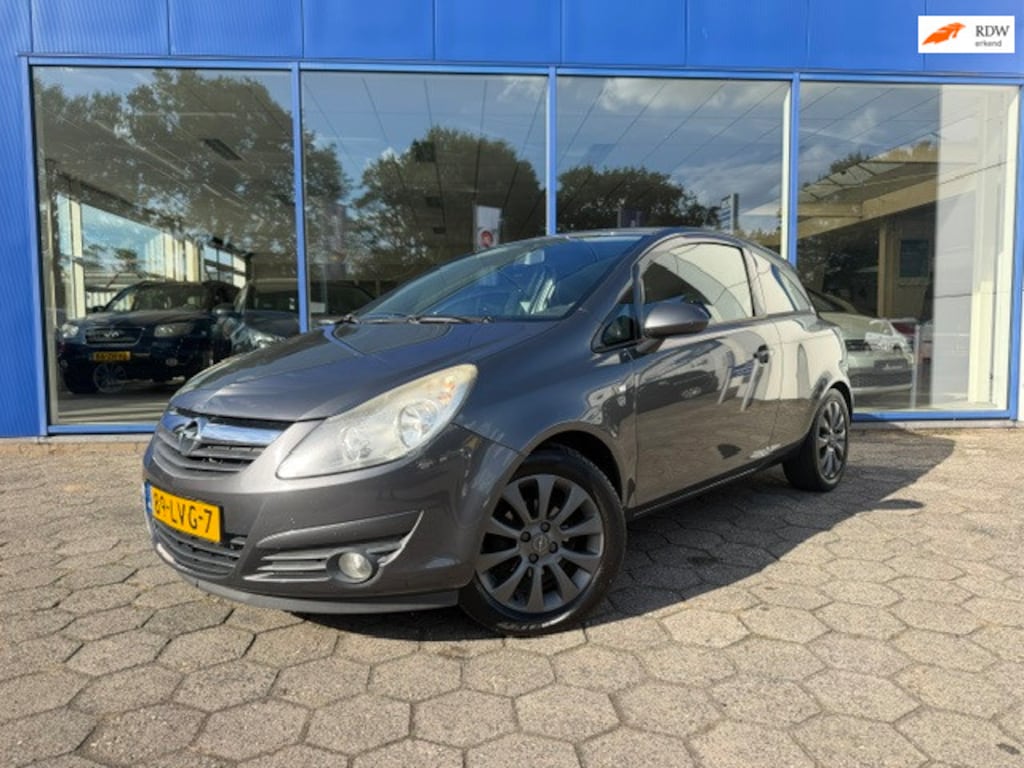 Opel Corsa 1.4-16V '111' Edition APK - Airco - Cruise control