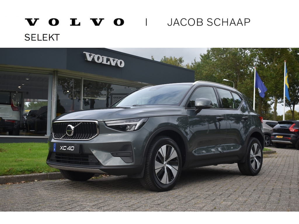 Volvo XC40 B3 Core | Leder |  ACC | Stoel stuurwiel verwarmd | Camera + PDC |