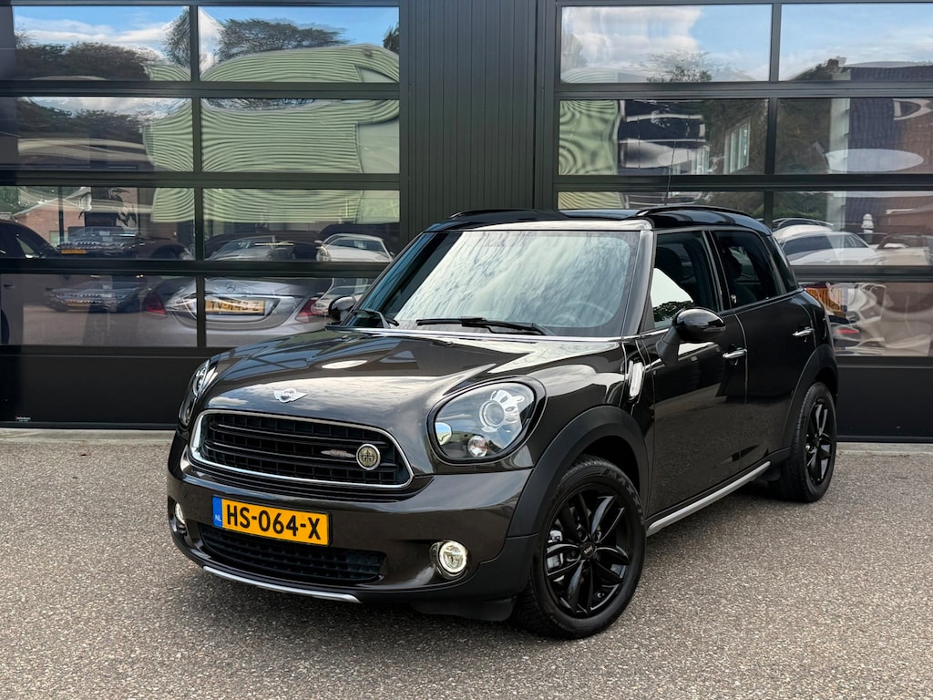 MINI Countryman 1.6 Cooper Pepper Xenon Navi Clima Aut.