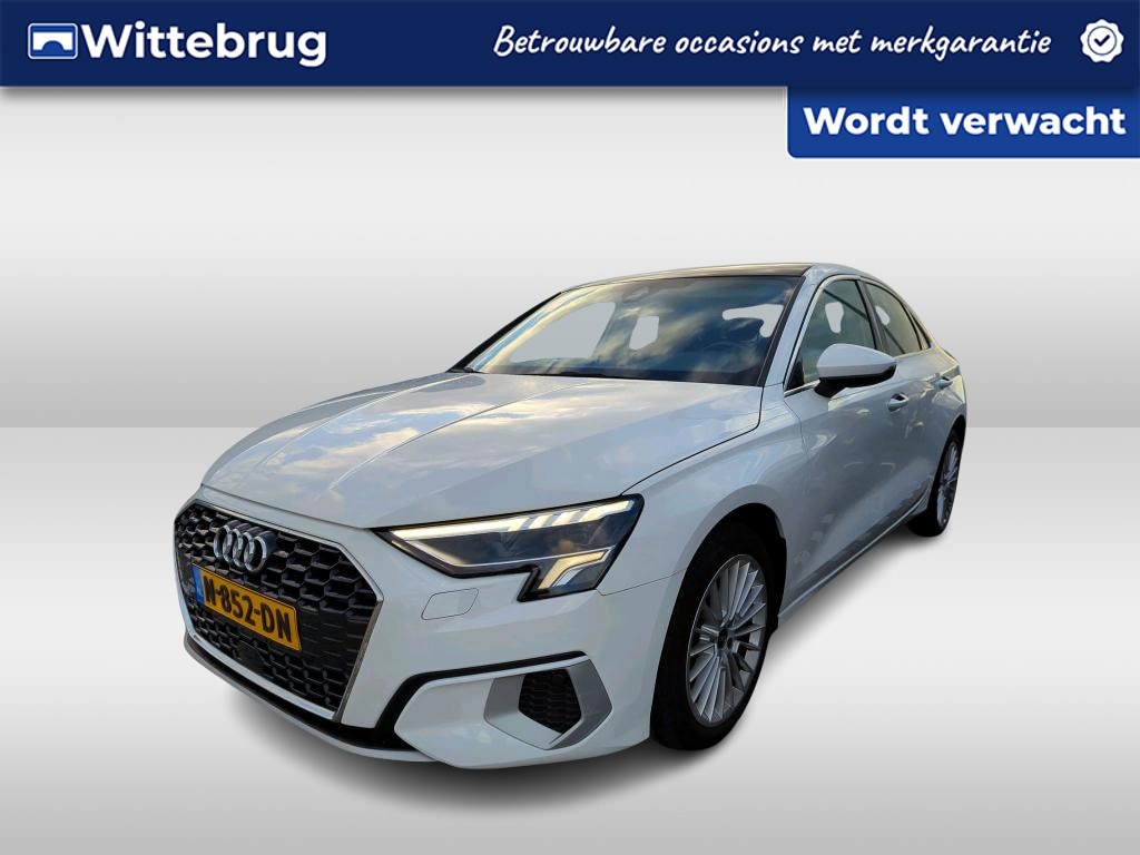 Audi A3 Limousine 30 TFSI 110pk Advanced edition S-tronic Automaat / Panorama dak / Clima / LM 17'' / Parkeersensoren a / App-Connect