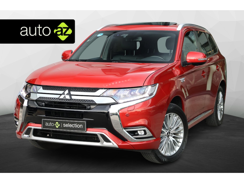 Mitsubishi Outlander 2.4 PHEV S-Edition / Pano / Stuur en stoelverwarming / Adaptive cruise