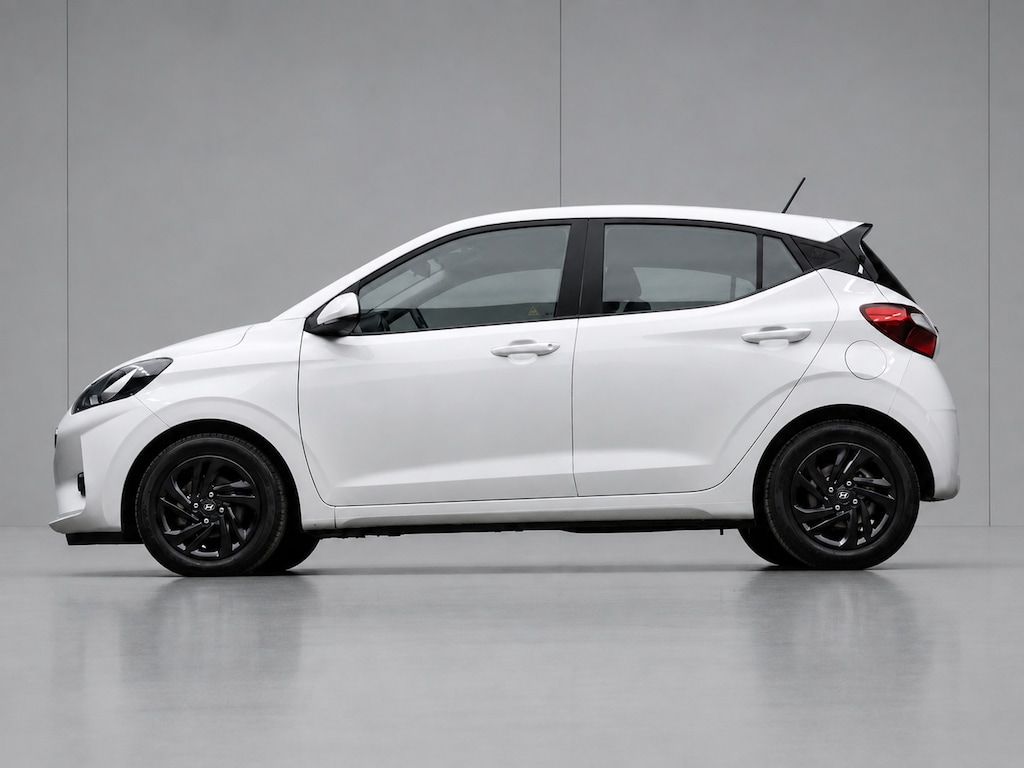 Hyundai i10 1.0 Comfortline Sport (APPLE CARPLAY,NAVI,PDC,CRUISE,LED,GETINT,TREKHAAK,SPORTSTOELEN,NETTE STAAT)