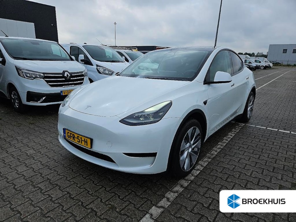 Tesla Model Y RWD 58 kWh | Panoramadak | Stoelverwarming | Keyless | Dodehoek detectie | | Cruise control adaptief met Stop&Go | Dodehoek detectie | Keyless start