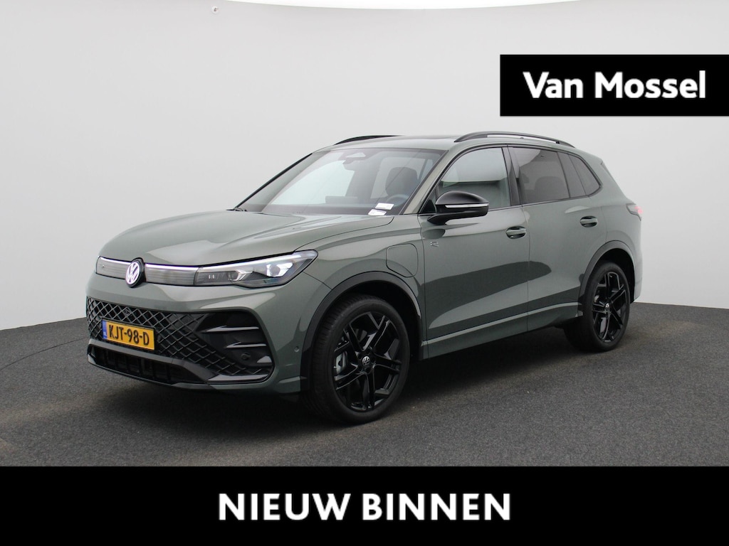 Volkswagen Tiguan 1.5 eHybrid R-Line Edition 272 PK| Origineel Nederlands | LEDER Interieur | Trekhaak | Panoramadak | 360 Camera | Stoelverwarming | Stoelventilatie | Stuurwielverwarming