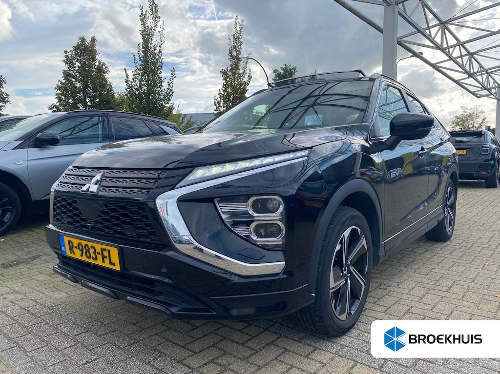 Mitsubishi Eclipse Cross 2.4 PHEV Instyle | Schuif-/Kanteldak | Navigatie | Leder | HUD | Achteruitrijcamera | Stoelverwarming | Climate Control | !!