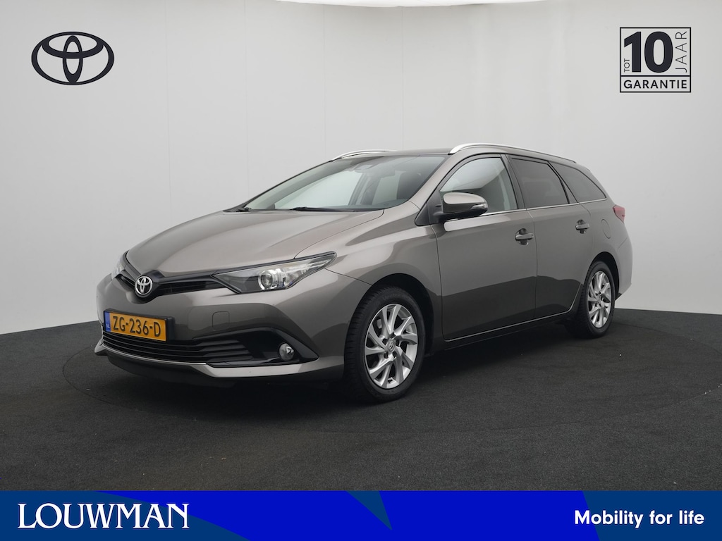 Toyota Auris Touring Sports 1.2T Energy Plus | NL Auto | Navigatie | Parkeersensor achter | 01-10 terug van Reco.