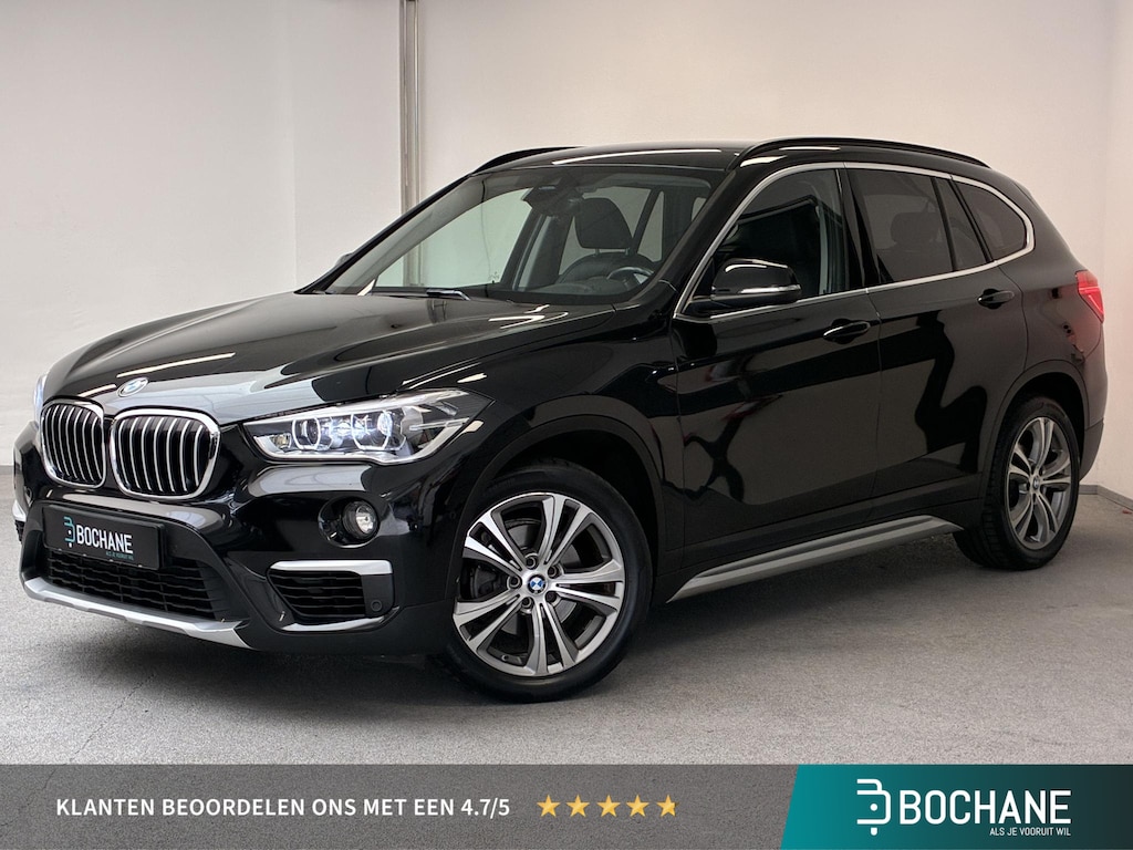 BMW X1 sDrive18i High Executive | LEDER | LED | STOELVERWARMING | KEY LESS |