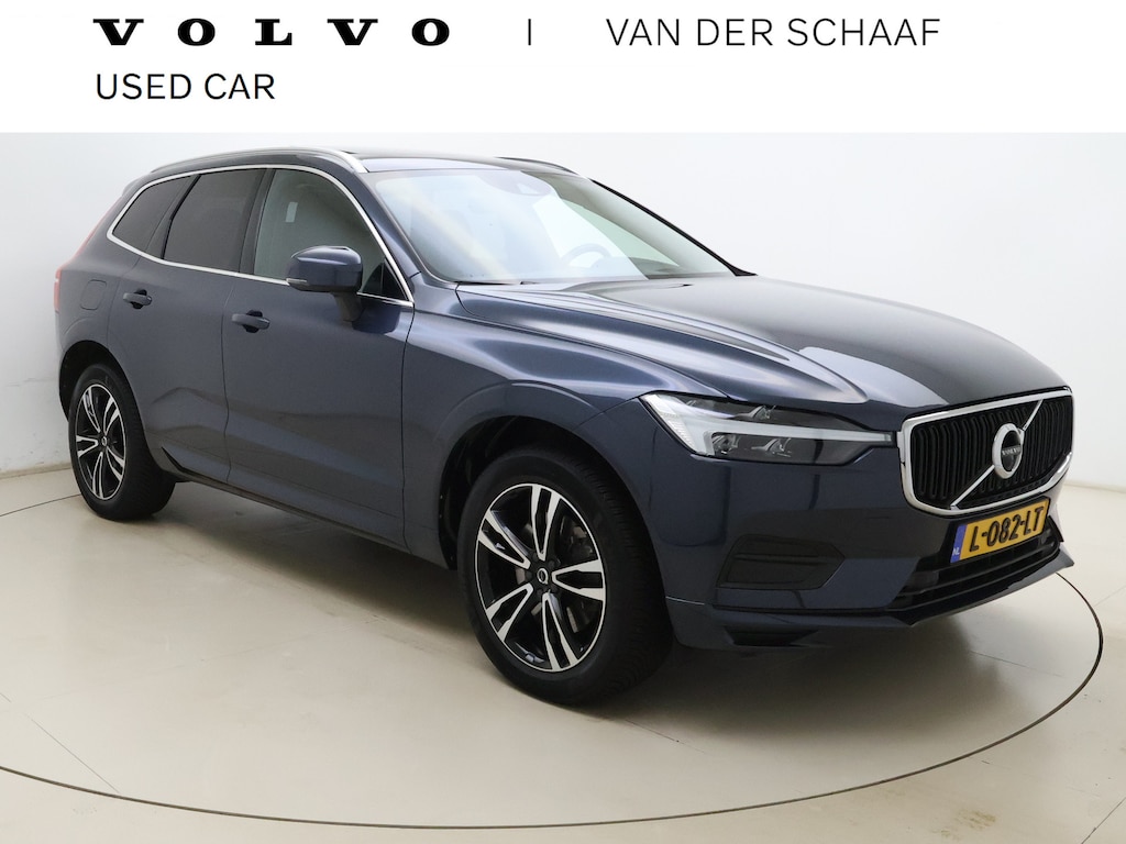 Volvo XC60 B5 251pk Momentum Exclusive / Panoramadak / Head-Up / DAB / Harman&Kardon Audio / 360 Camera / Leder / ACC / BLIS / 4-Zone Climate / Trekhaak / Stoel +Stuurw. Verwarming / Zittingverlenger / Draadloze Oplader /