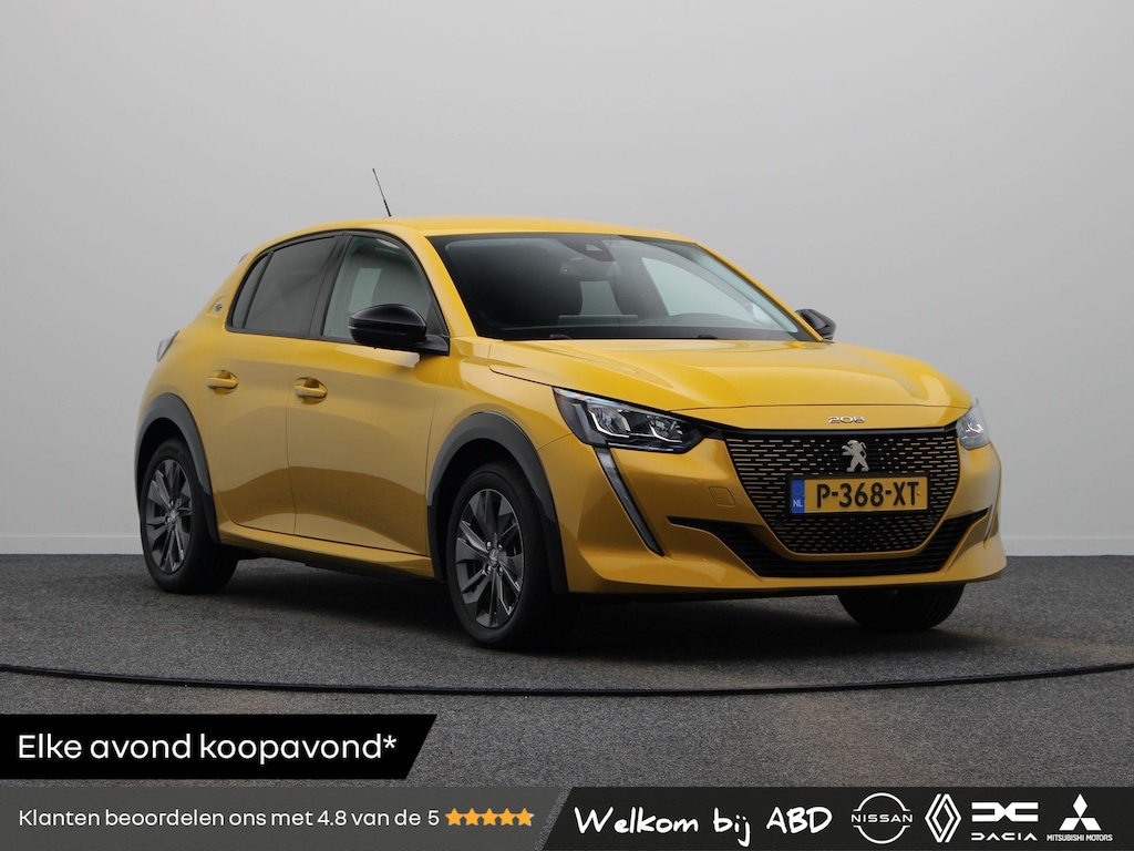 Peugeot e-208 EV Allure Pack 50 kWh | SOH 92,9 | Cruise control | Navigatie | Achteruitrijcamera |