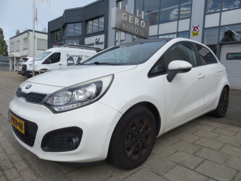 Kia Rio 1.2 CVVT Super Pack lichte schade 2 portieren !