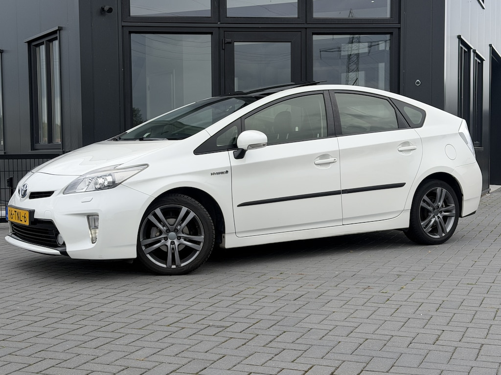 Toyota Prius 1.8 Dynamic Business JBL | Camera | Solar SK dak | Nwe APK & beurt