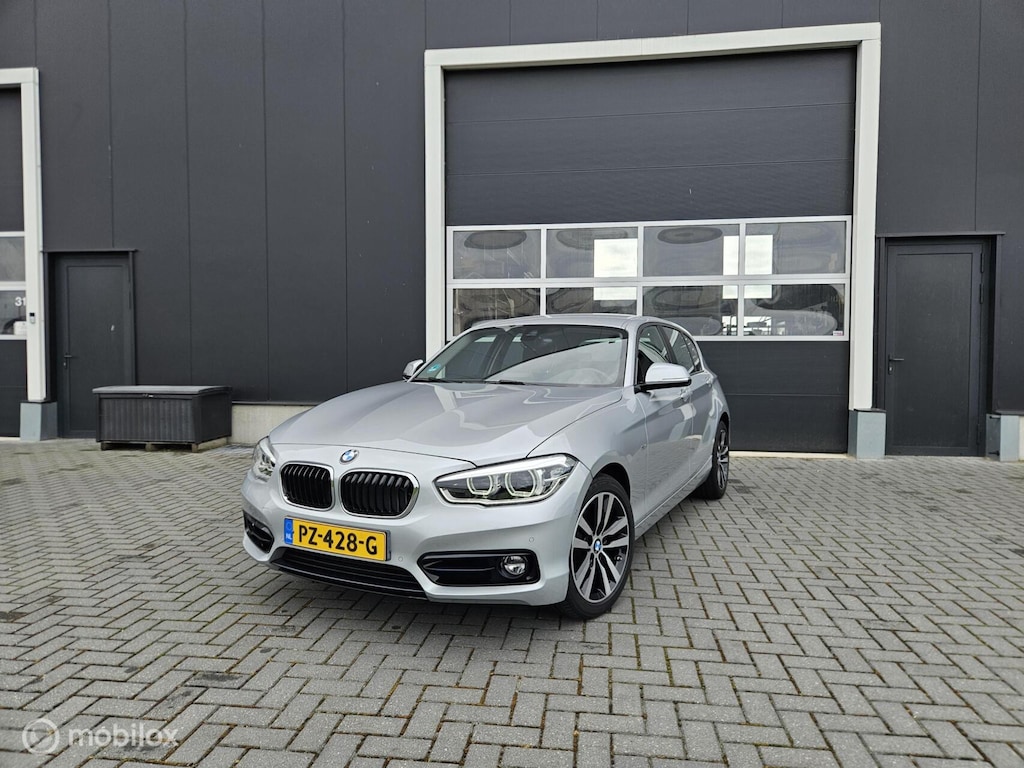 BMW 1-Serie 120i High Executive