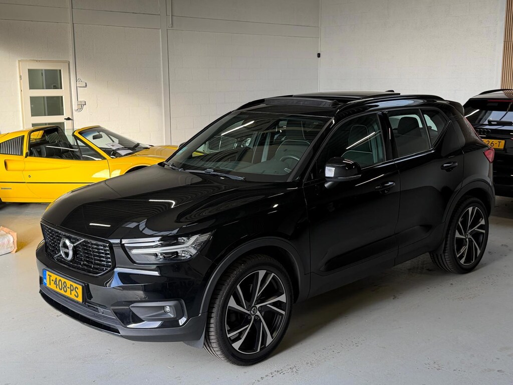 Volvo XC40 2.0 T4 R Design - Harman Kardon - Panoramadak - Trekhaak - Memory