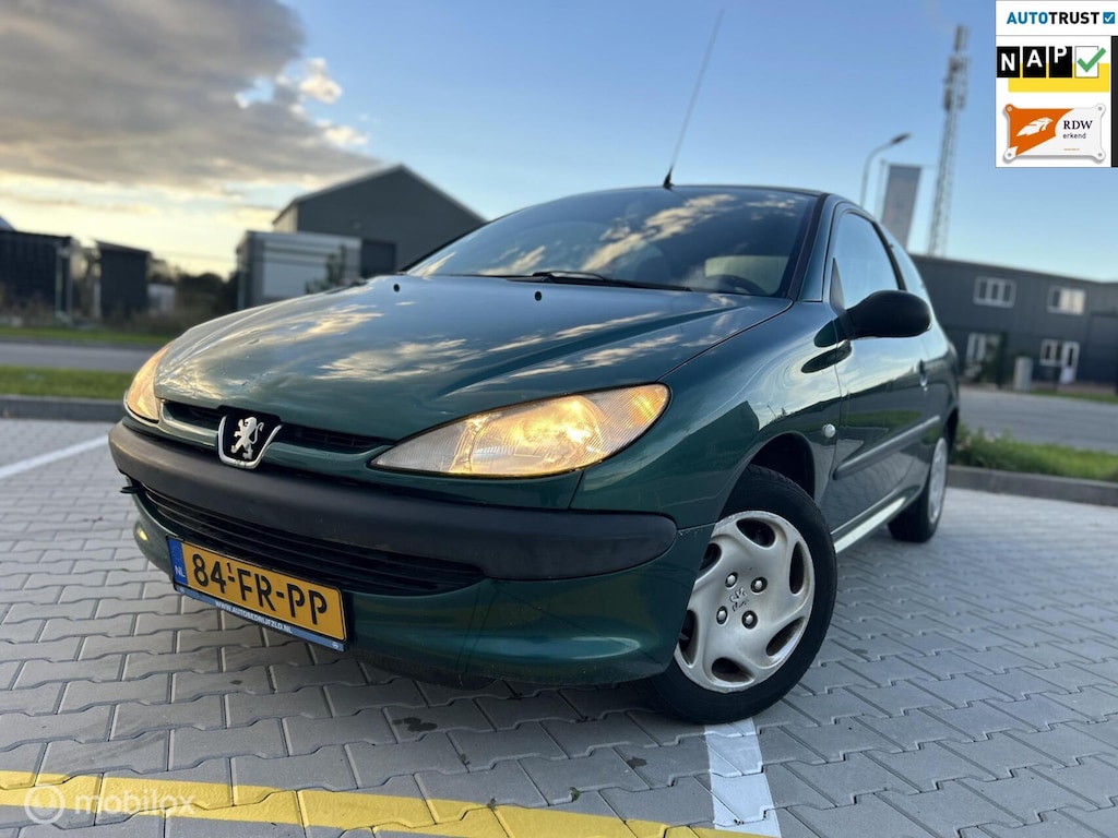 Peugeot 206 1.1 XR/NAP/APK/BLUETOOTH