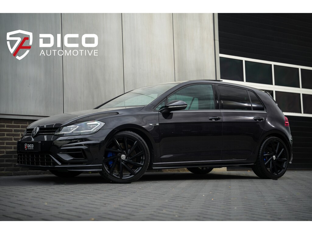 Volkswagen Golf 2.0 TSI 301 pk 4Motion R / Akraprovic/ Dynaudio/ ACC/ DCC/ Keyless/ Virtual/ Adapt.Cruise/ Pano-Dak/ Downpipe/ Camera/ 19''LMV