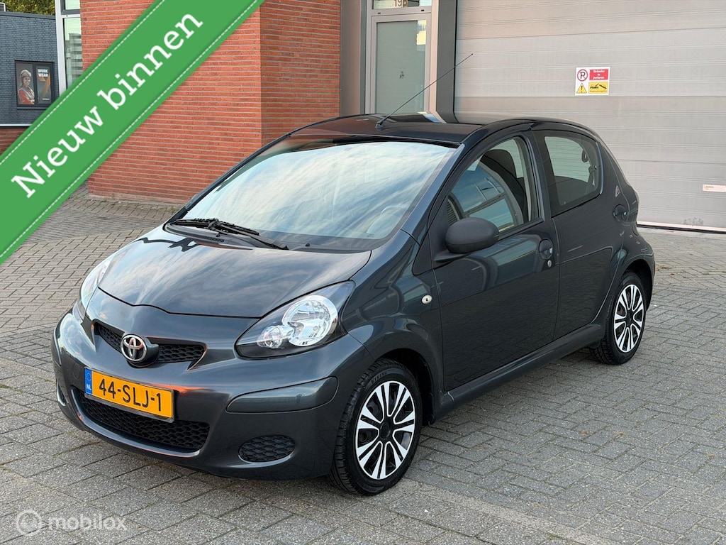 Toyota Aygo 1.0-12V Now_Airco_Apk