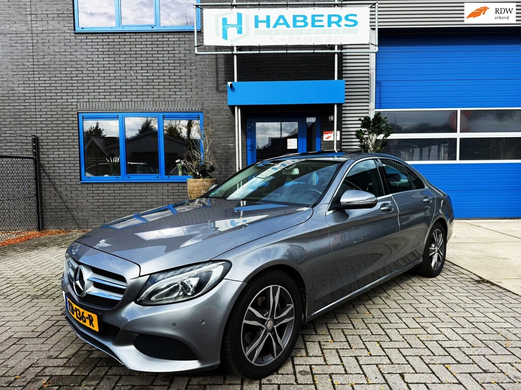 Mercedes-Benz C-klasse 180 Prestige 156PK|Navigatie|AUT|KantelSchuifdak|Half Leder|Full Led|Sportstoelen|SfeerVL|StoelVW|Bluetooth