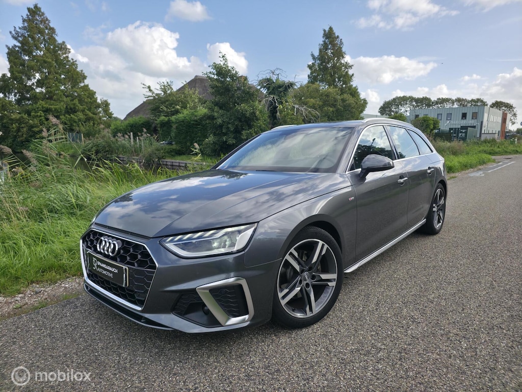 Audi A4 Avant 35 TFSI S-line / 1e eig. / Navi / Virtual