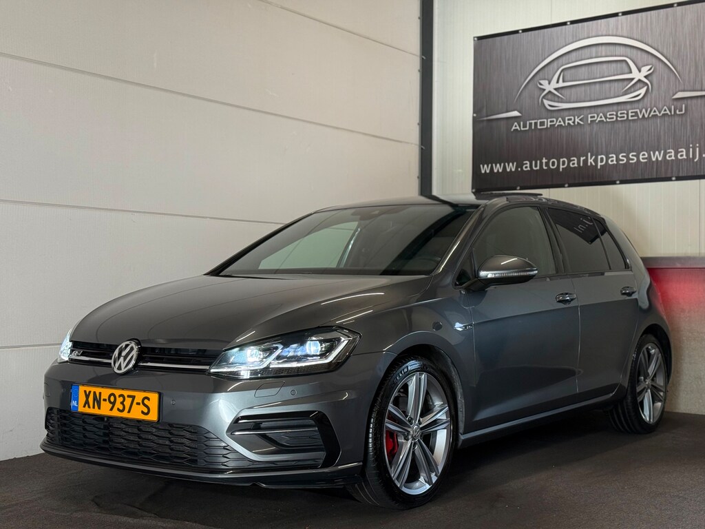 Volkswagen Golf 1.5 TSI 3x R-Line Pano, ACC, Virtual Cockpit, Apple Carplay, Stoelverwarming, Achteruitrijcamera, LED, Airco
