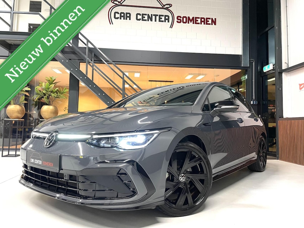 Volkswagen Golf 1.5 TSI R-Line Black Style/ Cam/ H&K/ Keyless/ IQ/ 18''LMV/ CarPlay