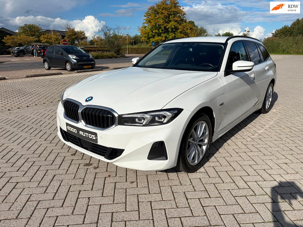 BMW 3-Serie Touring 320e xDrive N.w. Model BTW 94% SOH! Trek H.