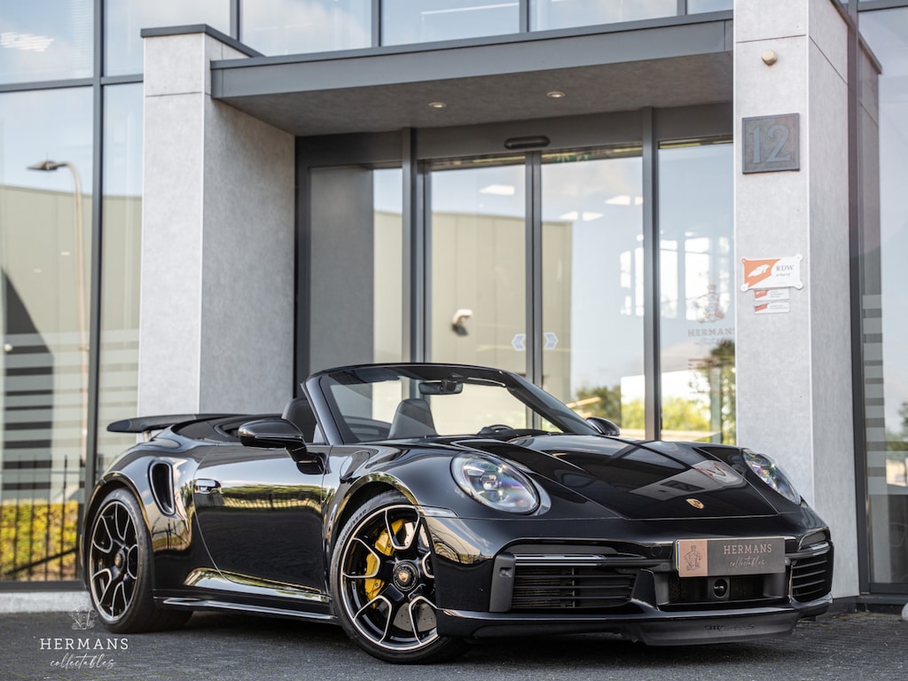 Porsche 992 911 Cabrio 3.8 Turbo S / Akrapovic / Carbon / BOSE / InnoDrive / Ceramic / PPF / PDLS+ / PDCC / PVTS
