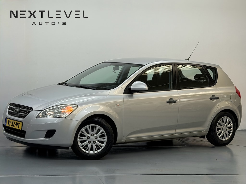 Kia Ceed Cee'd 1.6 X-tra Airco Trekhaak Nieuwe Apk