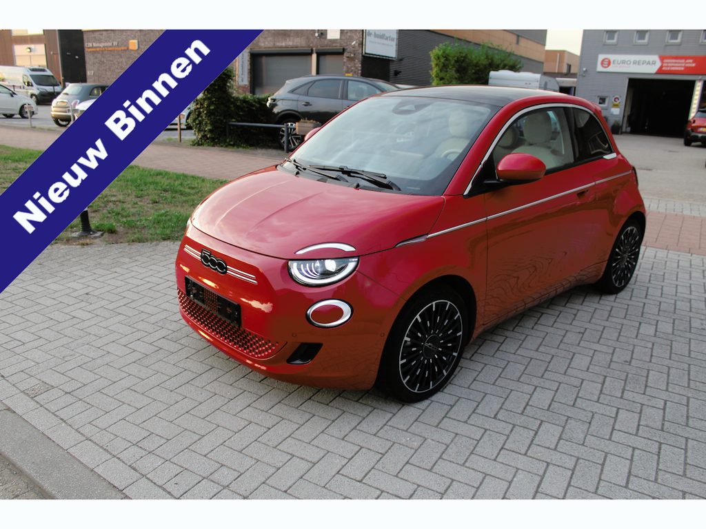 Fiat 500e La Prima 42 kWh Pano-Clima-Cruise-Led-Navi-Leder-Camera-JBL BTW auto !!