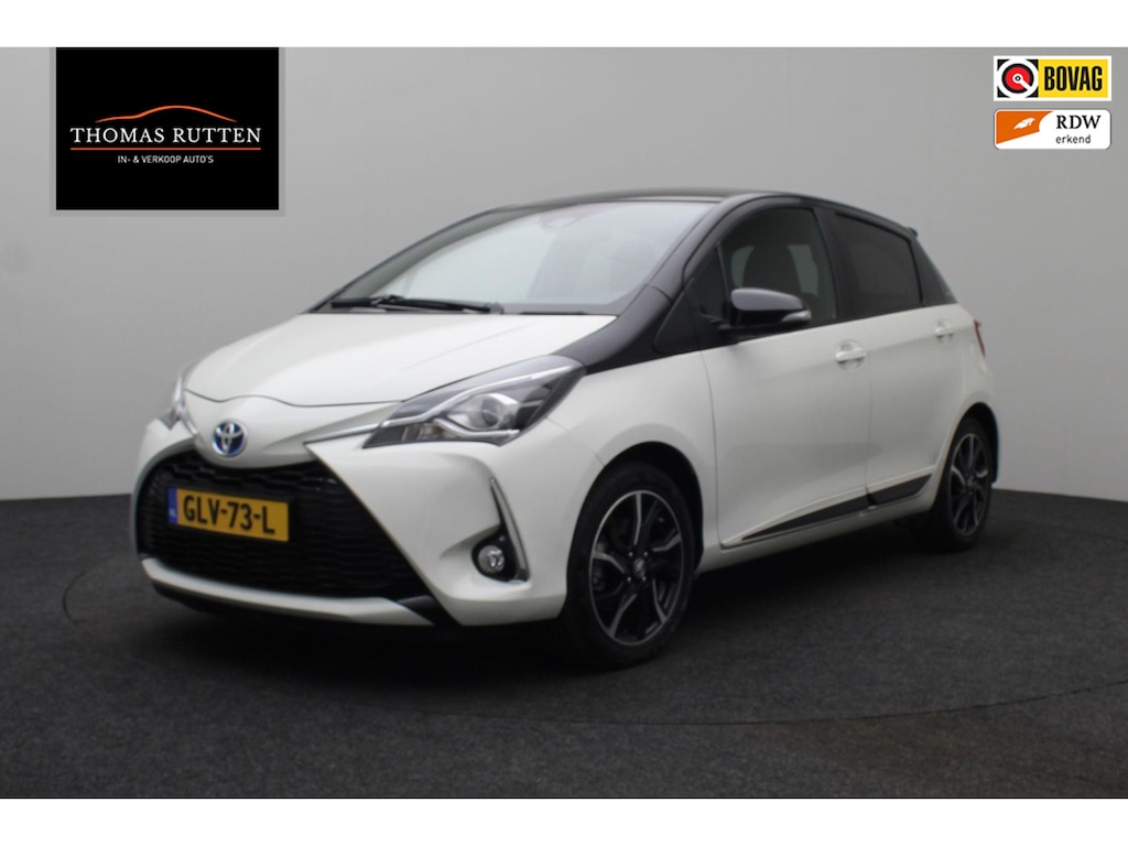 Toyota Yaris 1.5 Hybrid Y20 Gold Edition 2018 | Trekhaak | Airco | Stoelverwarming | Cruise Control | Achteruitrij Camera | Elektrische Ramen | Stuurwiel Bediening | Climate Control | 2 Sleutels