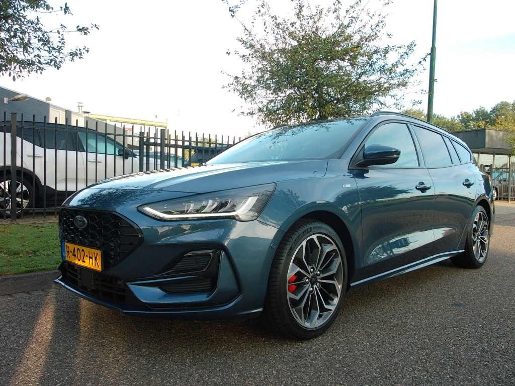 Ford Focus Wagon 1.0 EcoBoost 125pk ST Line X Business